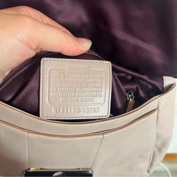 Coach Leather Kristin Shoulder Crossbody Purse Bag Hobo Champagne Pink - Picture 12 of 12